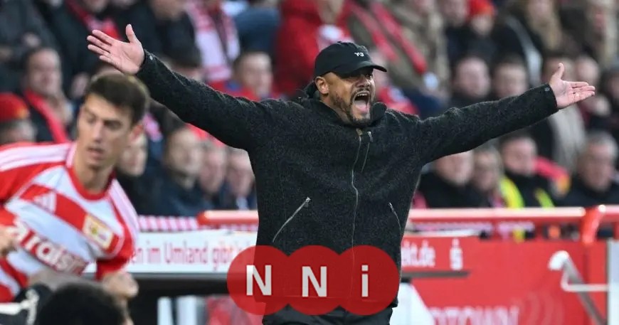 فينسنت كومباني يساند مانويل نوير عقب خطأه في مباراة تعادل بايرن ميونيخ