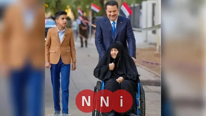 في لفتة نادرة: رئيس وزراء العراق يشارك في الانتخابات البرلمانية مع والدته