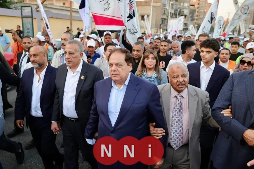 اكتشف كيف يبني أبو العينين شعبية جارفة في خدمة وطنه بمعايير أحمد موسى