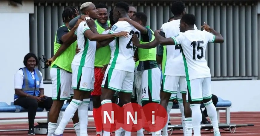 حل أزمة المكافآت بين لاعبي نيجيريا قبل مواجهة مصيرية في تصفيات كأس العالم