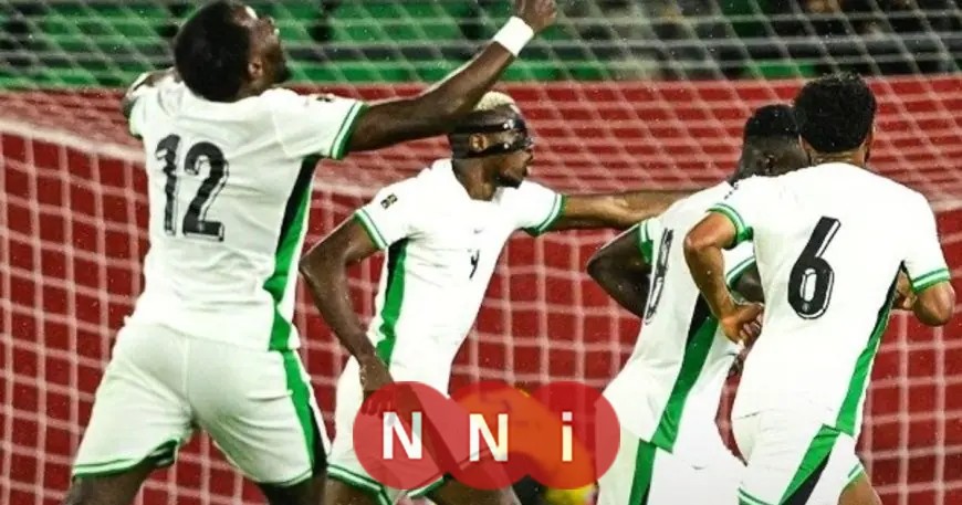 فيكتور أوسيمين يحطم آمال أوباميانغ ويقود نيجيريا نحو الملحق العالمي