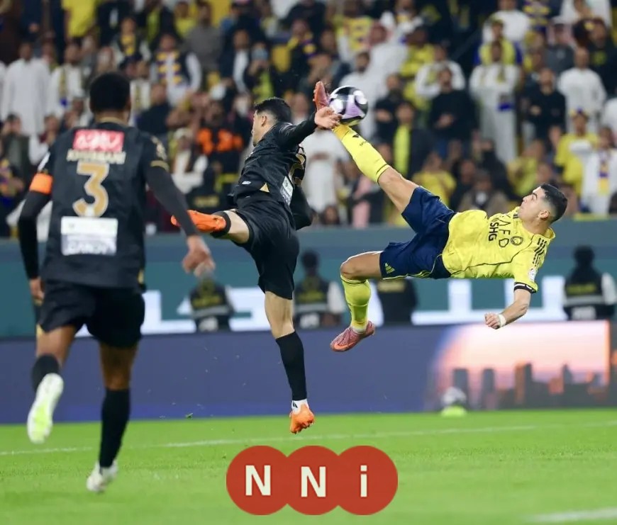 رونالدو يتألق بهدف أسطوري ويساهم في فوز النصر برباعية على الخليج في الدوري السعودي