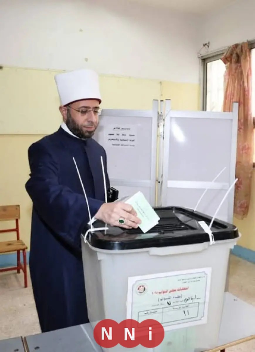 وزير الأوقاف يُشارك في العملية الانتخابية لمجلس النواب