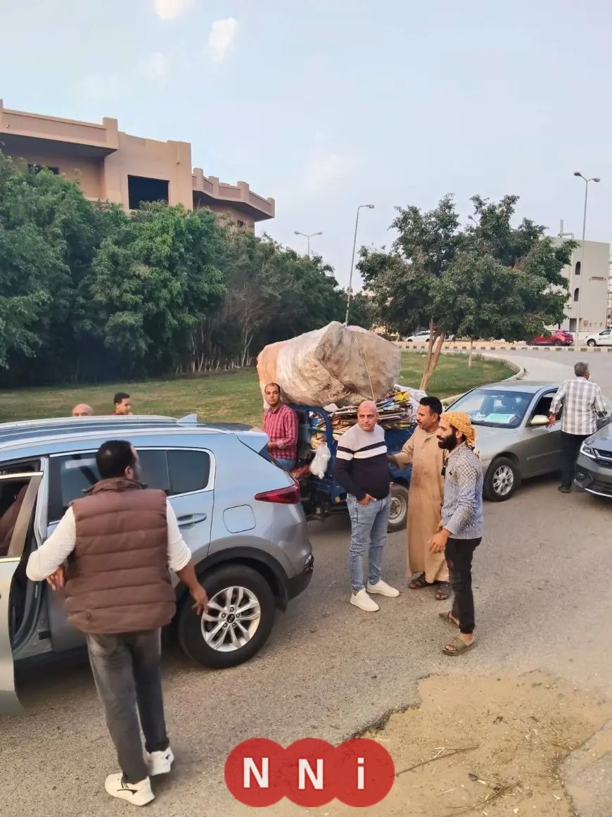 حملة الشروق تنجح في ضبط 10 نابشين ومصادرة تروسيكل من قبل جهاز المدينة