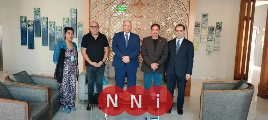 السفير المصري في الكويت يطمئن على فريق الفراعنة للشطرنج في البطولة العربية