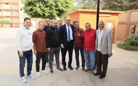 وزير التعليم يزور مدرستين في إدارة التبين التعليمية خلال جولته المستمرة