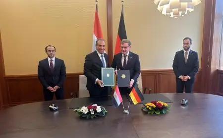 مباحثات دبلوماسية تجمع وزير الخارجية المصري مع نظيره الألماني في برلين