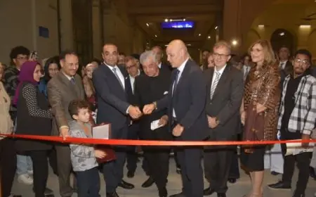 افتتاح معرض صور لمقبرة الملكة نفرتاري برعاية الأمين العام للمجلس الأعلى للآثار