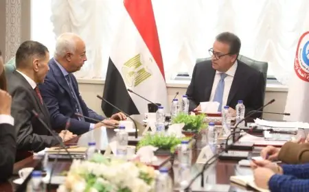 نائب رئيس الوزراء يلتقي وفد جمجوم فارما لتطوير التعاون وتوطين صناعة الأدوية في المملكة