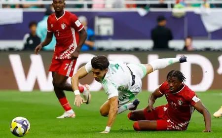 مباراة نارية بين الجزائر والسودان تنتهي بالتعادل السلبي في شوط أول مثير بكأس العرب 2025