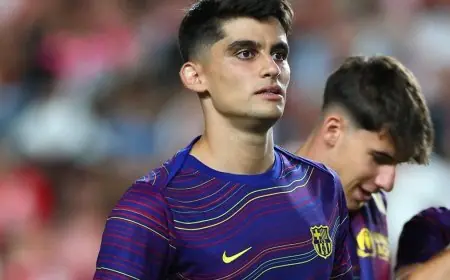 جيرارد مارتن يثبت جدارته في إنقاذ برشلونة من أزمة الدفاع