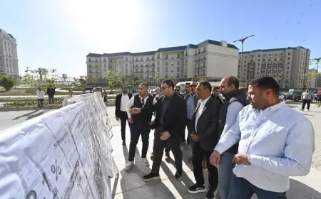 جولة وزير الإسكان في أبراج LD04 وكمبوند مزارين والحي اللاتيني بالعلمين الجديدة