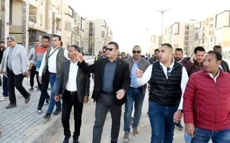 وزير الإسكان يعاين مشروع سكن لكل المصريين والمدينة التراثية في العلمين الجديدة