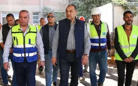 وزير قطاع الأعمال العام يعاين أسطول النقل السياحي ويؤكد تعزيز التصنيع المحلي