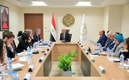 وزير التعليم يعلن خططًا لتوسيع مدارس التكنولوجيا التطبيقية من خلال شراكات دولية