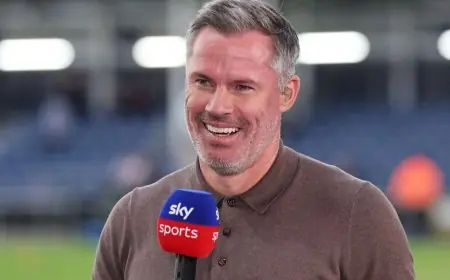 جيمي كاراغر يقدم اعتذارًا لمحمد صلاح في بث مباشر على التلفزيون العربي