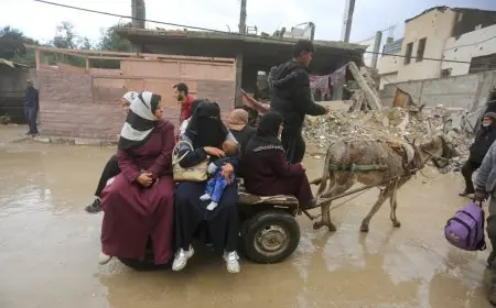مأساة في غزة وفاة رضيعة بسبب البرد القارس
