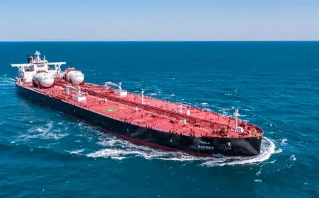 30 ناقلة نفط فنزويلية تواجه تحديات العقوبات الأمريكية