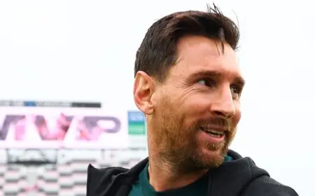 ميسي يكشف النقاب عن تمثاله الضخم في الهند