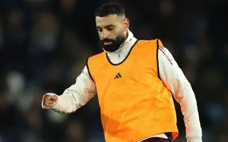 موعد مباريات السبت 13 ديسمبر: هل يعود محمد صلاح إلى الملاعب؟