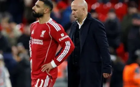 تقرير جديد يكشف وهمية الحلول الكاملة لأزمة محمد صلاح وسلوت