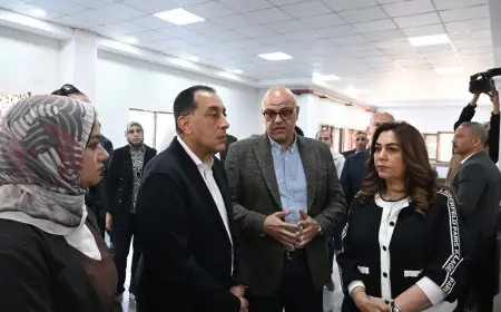 رئيس الوزراء يزور المركز التكنولوجي في طحانوب لتحفيز الابتكار والتطوير