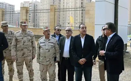 رئيس الوزراء يطلع على تقدم إنشاء مستشفى التأمين الصحي الشامل بالعاصمة الجديدة