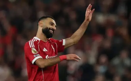 صلاح يبدع ويمهد الطريق لفوز ليفربول بثنائية على برايتون في الدوري الإنجليزي الممتاز