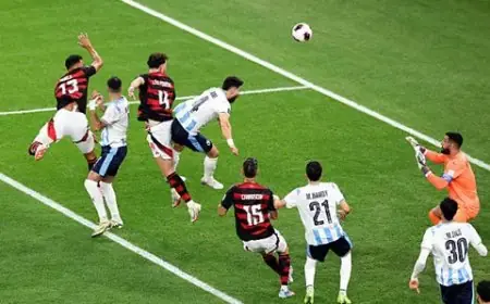 فلامنجو يتفوق بثنائية على بيراميدز ويواجه باريس في نهائي الإنتركونتيننتال