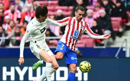 أنطوان غريزمان يسعى لتحقيق لقب مع أتلتيكو مدريد ودييغو سيموني يصفه بالأسطورة الخالدة