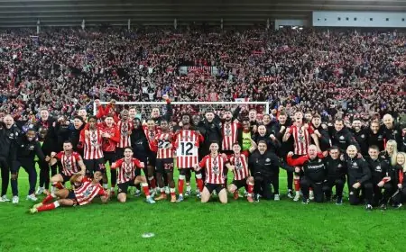 سندرلاند يسحق نيوكاسل بفوز ساحق في القمة