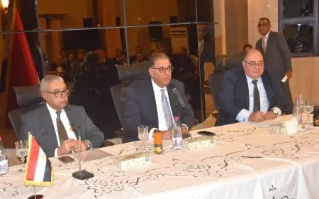 لقاء نائب وزير الخارجية مع ممثلي الجالية المصرية في السعودية يعزز التواصل والتعاون