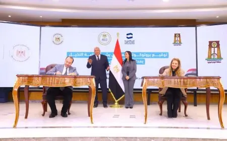 وزيرة التضامن ومحافظ الوادي الجديد يشهدان توقيع خمس بروتوكولات تعاون جديدة