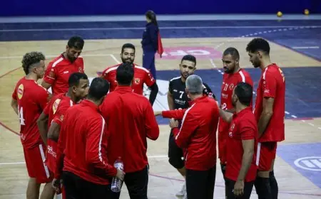 مواجهة مرتقبة بين رجال طائرة الأهلي وسبورتنج في دوري المرتبط