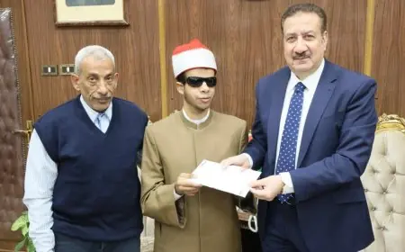 محافظ المنوفية يحتفي بعبدالرحمن مهدي لتحقيقه المركز الأول في مسابقة القرآن الكريم