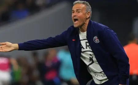 لويس إنريكي يحتفل باللقب السادس ويؤكد على أهمية الإنجازات