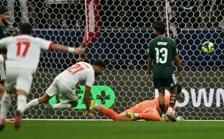 تأجيل مباراة السعودية والإمارات إلى موعد غير محدد يشعل الترقب والانتظار