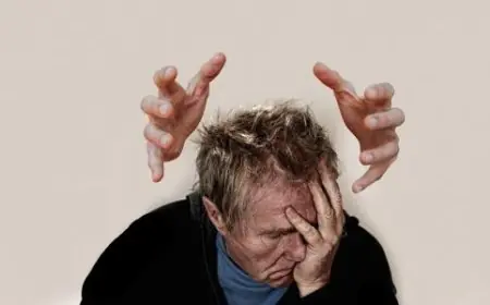 استشاري طب نفسي: زيادة احتمالات الفصام ترتبط بتاريخ مرضي عائلي