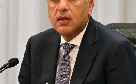 رئيس الوزراء يغادر بيروت متوجهاً إلى القاهرة