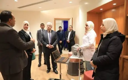 وزير التعليم العالي يزور معهد بحوث الإلكترونيات ويثني على تقنياته المتقدمة