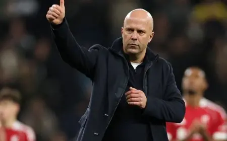 مدرب ليفربول سلوت يكشف رغبته في نسيان اللحظات الحاسمة ضد توتنهام