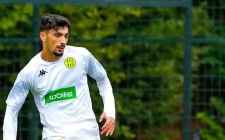 مهاجم جزائري واعد يلفت الأنظار في أمم إفريقيا: الأهلي والزمالك في انتظاره وأوروبا تستعد للمتابعة