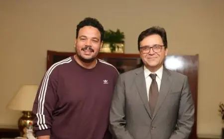 وزير الثقافة يعزز التعاون مع الفنان مصطفى غريب لتمكين الإبداع لدى الشباب