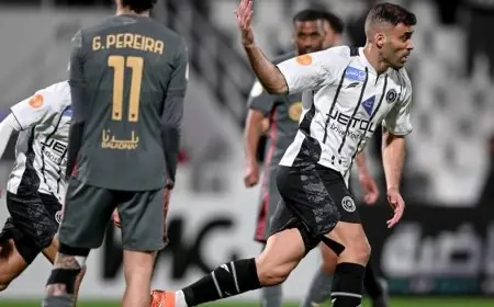 صدمة لجماهير الشباب: عبد الرزاق حمد الله بطل كأس العرب يتعرض لإصابة طويلة