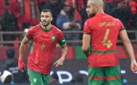 مشاركة رومان سايس قائد المغرب ضد زامبيا رغم الإصابة