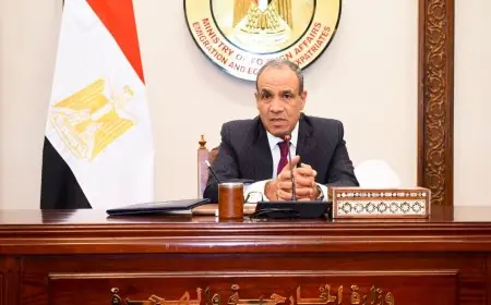 اجتماع وزير الخارجية مع الدبلوماسيين والقناصل من الدرجات الحديثة والمتوسطة لتعزيز التعاون