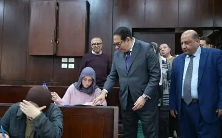 جولة رئيس جامعة القاهرة في تفقد سير امتحانات الفصل الدراسي الأول في الكليات المختلفة