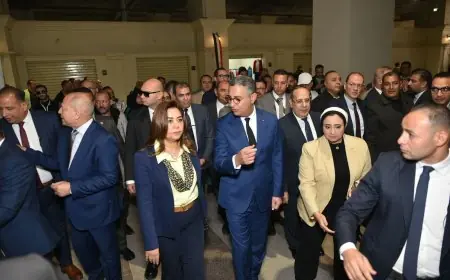 وزيرا التموين والتنمية المحلية ومحافظ القاهرة يفتتحون سوق ومعرض مستلزمات الأسرة في السبتية