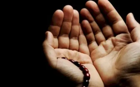 دعاء وداع 2025: تأمل عميق ومحاسبة ذاتية وأمل في رحمة الله العظيم