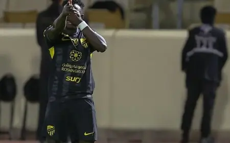 تعادل مثير في الشوط الأول بين الاتحاد ونيوم بالدوري السعودي